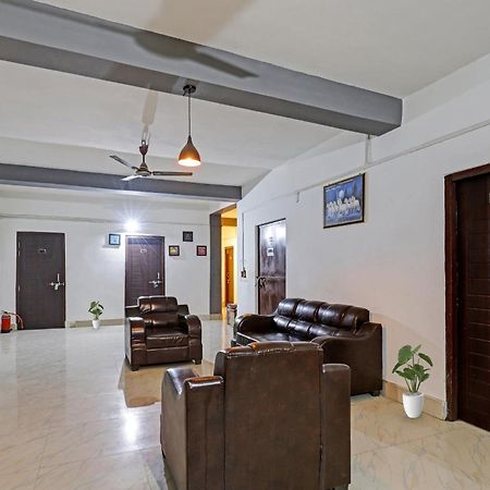 Hotel O Garchuk Market Formerly Trendz Stay Guwahati Bagian luar foto