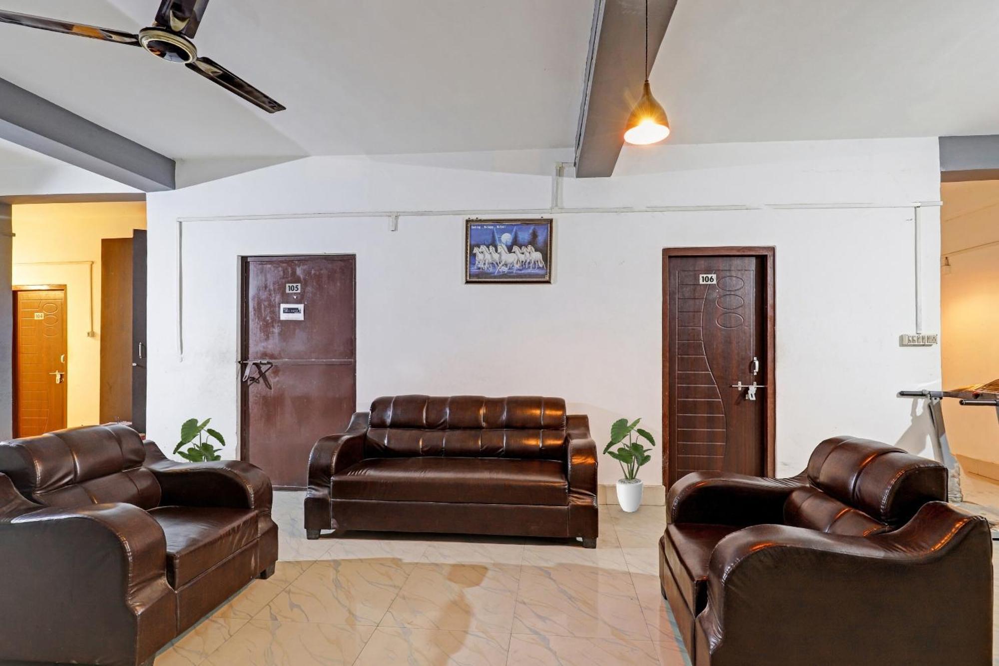 Hotel O Garchuk Market Formerly Trendz Stay Guwahati Bagian luar foto