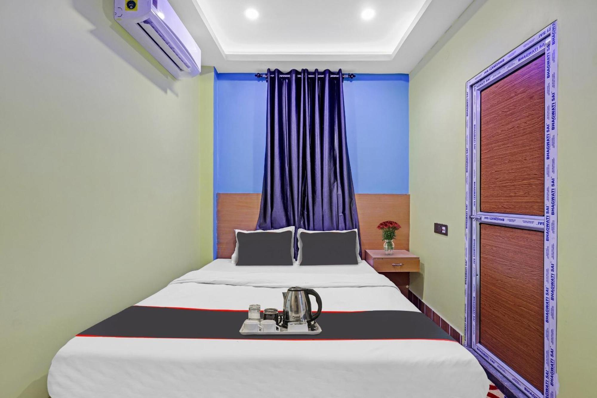 Hotel O Garchuk Market Formerly Trendz Stay Guwahati Bagian luar foto